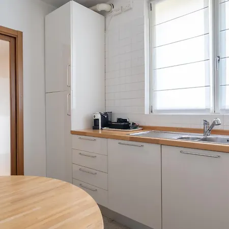 Lejlighed - In 5 Minutes From Lecco Center